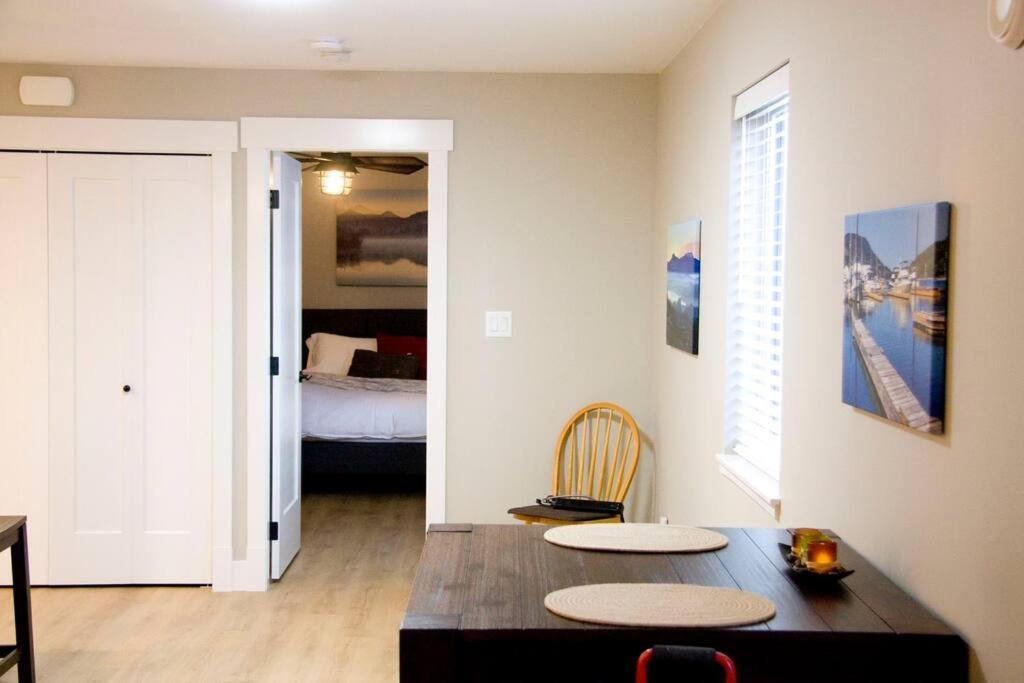 M&M'S Maple Bay Mountain Guesthouse - Licensed Дункан Екстер'єр фото
